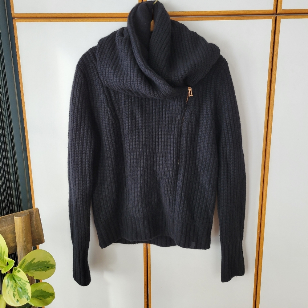 NWOT Kit & Ace Keton Black Cashmere Wrap Asymetrical Zip Sweater S/M